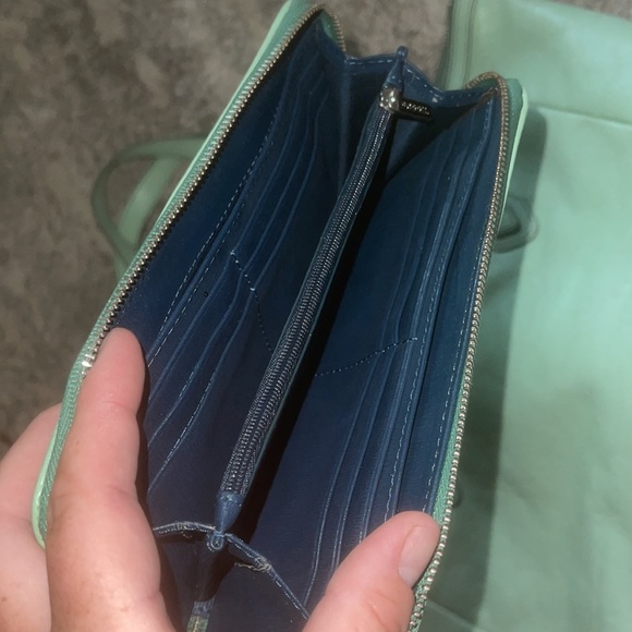 Fossil bag and wallet set - Picture 13 of 13